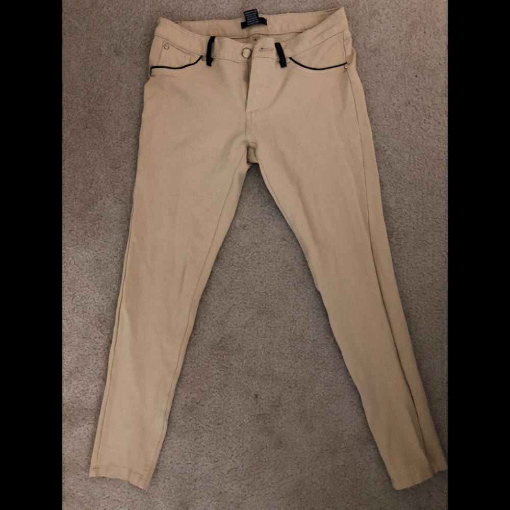 Khaki skinny leg stretchy pants